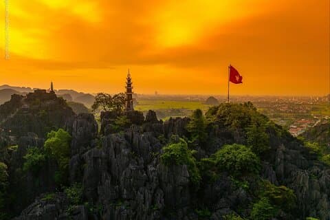 Ninh Binh dagtour Hoa Lu, Bai Dinh Trang An, Tam Coc, Mua Cave