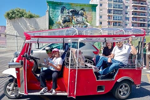 Hoteller i nærheten av Lisbon Private Eco Tuk Tuk Tour Alfama Chiado and Bairro Alto