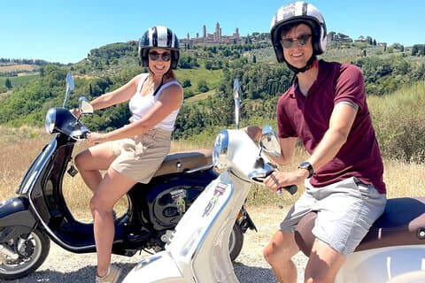 Fra San Gimignano: Toscana Vespa Tour, lunsj og vinsmaking
