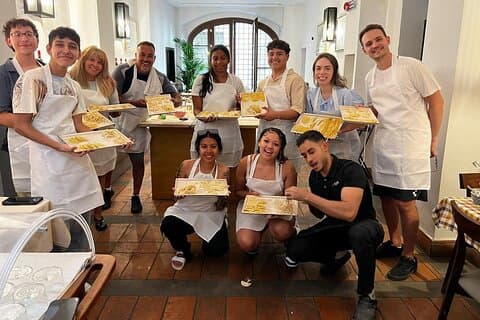 地元シェフとフィレンツェで本格パスタ作り教室