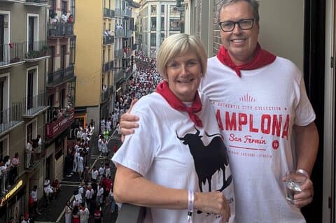 San Fermin VIP : Balcony in Estafeta and Breakfast Full Buffet