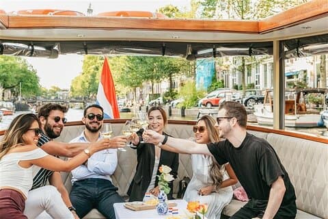 Amsterdam kanalrundfart med ost og vin
