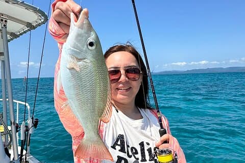 Fishing experience on a private small boat on Ishigaki Island - Meet empty-handed!Fish.Let's eat.~ 【1 day course】