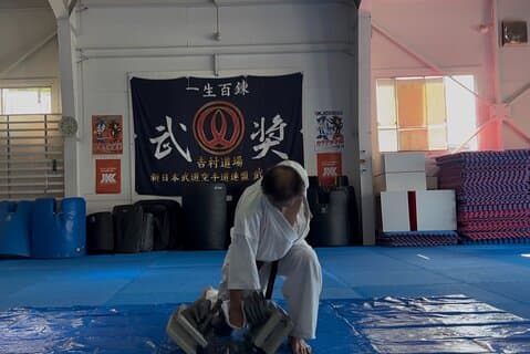 Esperienza di karate a Kanazawa Rompi le piastrelle e ottieni una cintura nera