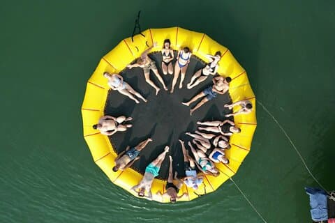 Crucero por la bahía de Halong Oasis 2 días y 1 noche desde Hanói