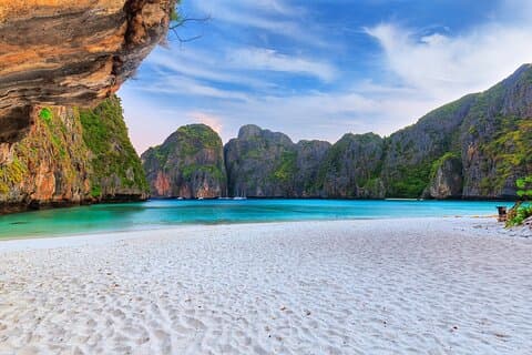 Phi Phi Island's Early Bird Odyssey fra Krabi