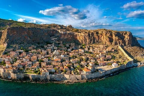 7 dages privat turné: Argolida - Sparta - Monemvasia - Mani - Olympia & Delphi