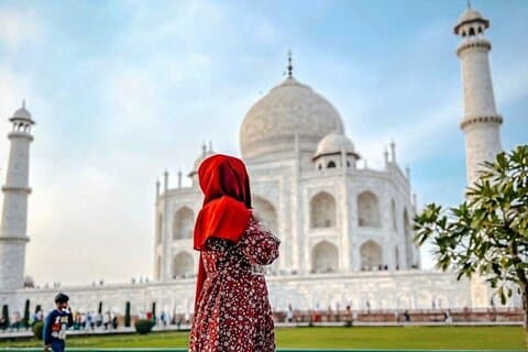Private Taj Mahal and Fatehpur Sikri Day Trip from Jaipur