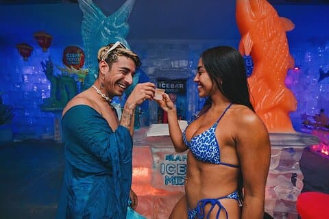 Day Pass Isla Mujeres com Beach Club, Ice Bar, Buffet e Bar