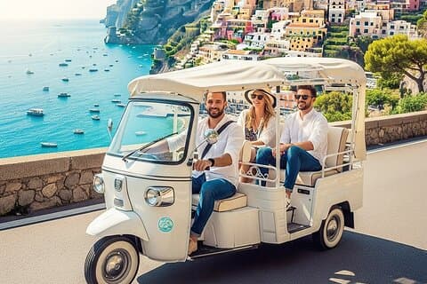Hoteller i nærheden af Private Ape Tuk Tuk Tour