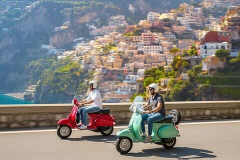 Zelfrijdende privé audiogeleide Amalfi Coast Vespa Tour