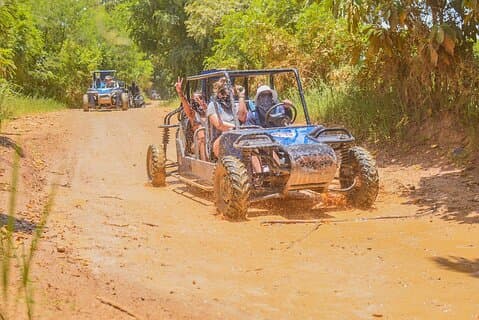 Exclusive Tour EN Buggy and ATV POR la Playa y Cueva EN Punta Cana
