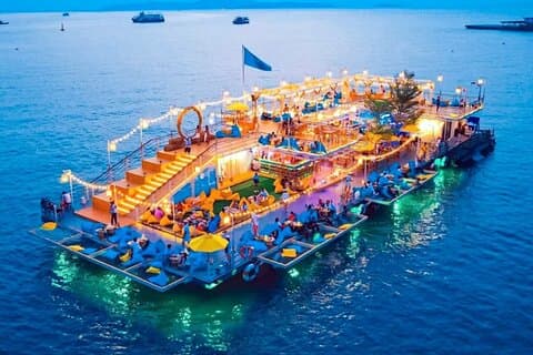 Tappia Floating Cafe Pattaya