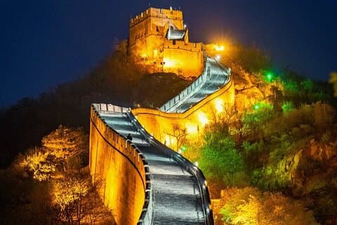 Longqingxia Gorge Cruise & natt tur til Badaling Great Wall