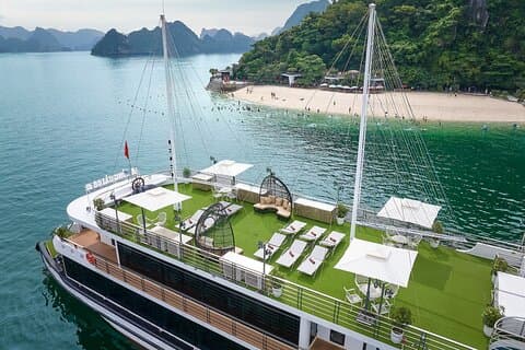 Halong Bay Luxury Day Tour: Almoço buffet, caiaque e jacuzzi