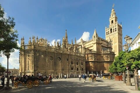 Private Tour Lissabon-Sevilla / Sevilla-Lissabon mit 3 Stopps