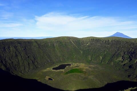 Explorando Faial Tour de día completo en 4WD