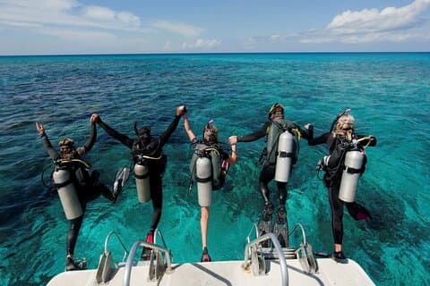 PADI Advanced duikcursus met lunch & transfers : Hurghada