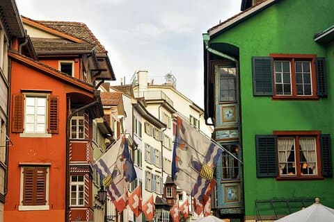I fotspåren av Albert Einstein i Zürich med en lokal