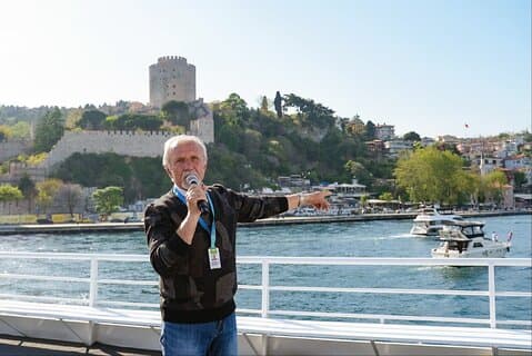 Middagcruise Bosporus met Turkse lunch en live Gids