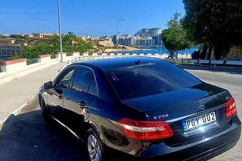 Privat Malta Flughafentransfer Mercedes E Klasse