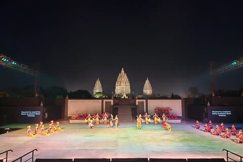 Sonnenuntergang bei Prambanan & Eintrittskarte Ramayana Ballettshow