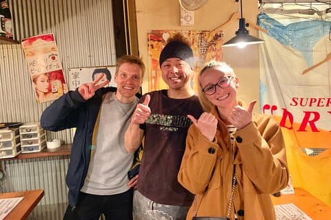 Tokyo: Shibuya Bar Hopping – Retro, Neon & Hidden Gems