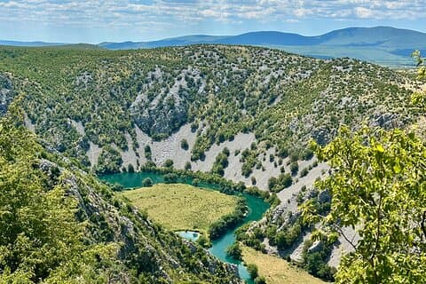 Private Tour : Guided hike along the Krupa River