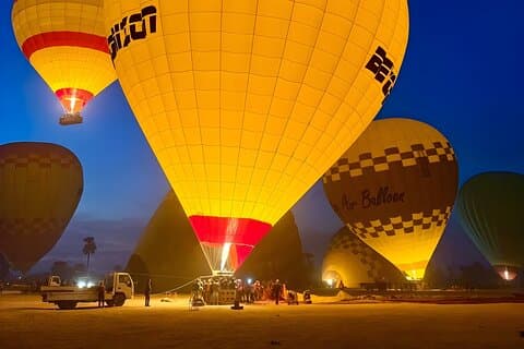 Luxor Heißluftballonfahrt mit Sonnenaufgang und Transfers