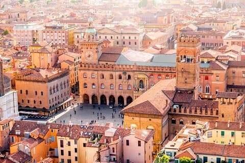 Florence naar Bologna middeleeuwse charme en culinair genot