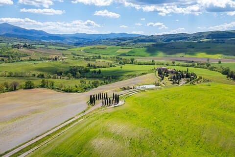 Descubre el encanto de Val d’Orcia en un tour privado desde Florencia