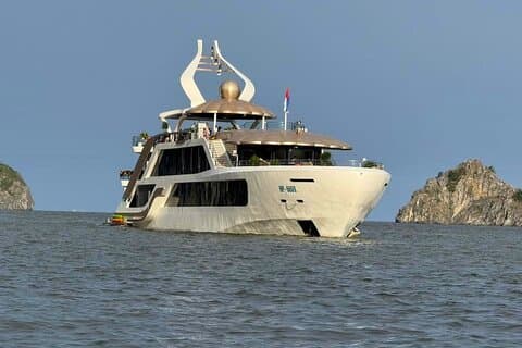 Lan Ha Bay Serenity Grandeur De nieuwste luxe cruise vanuit Cat Ba