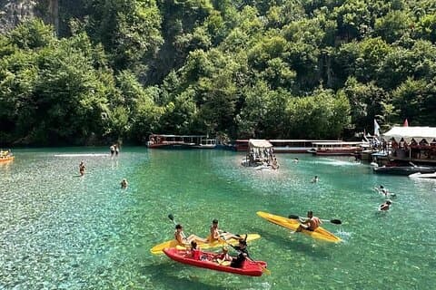 Tirana/Shkodra : Valbona naar Theth Wandeling via Shala River (Zelf Begeleid)