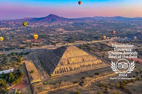 Ballongflyvning med Teotihuacan og Guadalupe Shrine Full dagstur