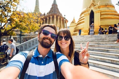 Six Gems of Bangkok Private and Guided Tour with Lunch