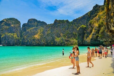 Maya Bay Phi Phi och Khai Island Motorbåtstur från Khao Lak