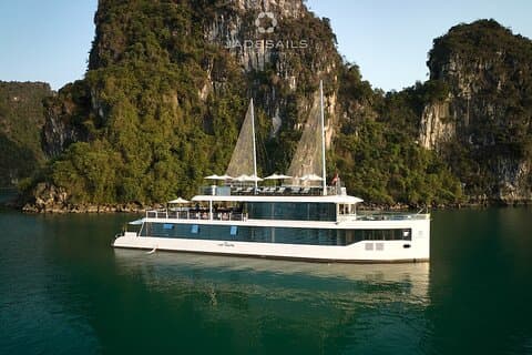 Jade Sails Luxury Day Cruise til Halong & Lan Ha Bay fra havnen