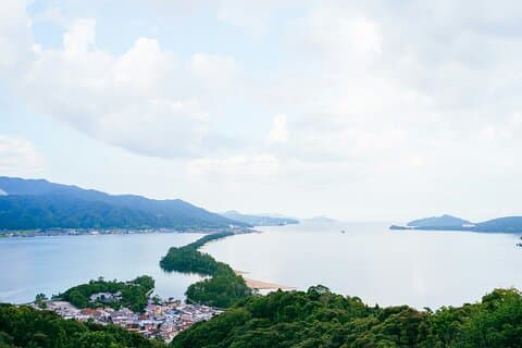 Tour di un giorno di Amanohashidate e Ine Funaya con veicolo