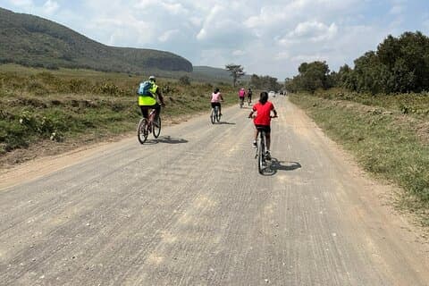 Tour in bicicletta Hell's gate e safari in barca sul lago Naivasha
