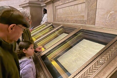 Familienfreundliches Nationalarchiv SKIP-THE-LINE VIP ALL ACCESS