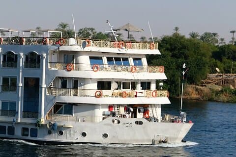 Cruzeiro do Nilo de 4 noites Luxor para Aswan com passeio guiado