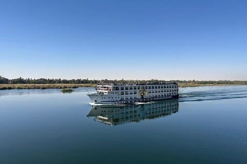 4 nätters Nilkryssning Luxor till Aswan med Abu Simbel Tour