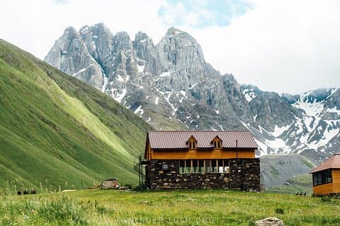 Juta Valley Day Trip with 4WD Transport from Kazbegi