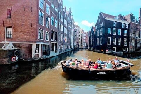 Amsterdam Kanalrundfahrt mit offenem Boot – 90 min Kleingruppenerlebnis