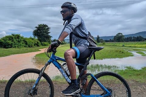 Giro in bicicletta di 2 giorni tra il Monte Kili, Meru e la fauna selvatica
