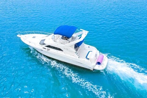 Luksus yacht leje til festligheder eller afslapning