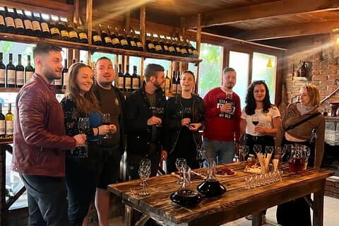 Tour Kakheti de dia inteiro de vinho, comida e Sighnaghi Cidade do Amor