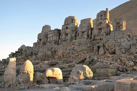 Nemrut Dağı Fast-Track Ticket: Skip the Line, Mt. Nemrut!
