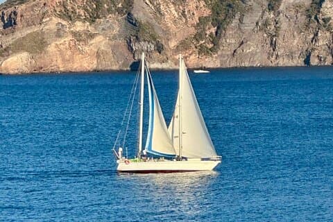 Experiência de vela e vinho em Vulcano, Ilhas Eólias