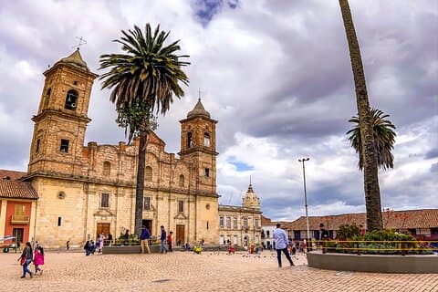 Private Tour: Guatavita, Salt Cathedral & Local Cuisine